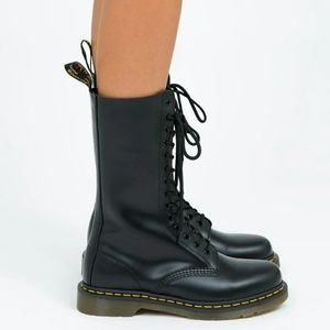 1914 SMOOTH DR Martens